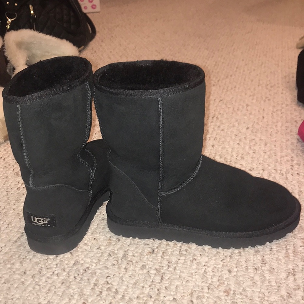 UGG Boots - black size 7